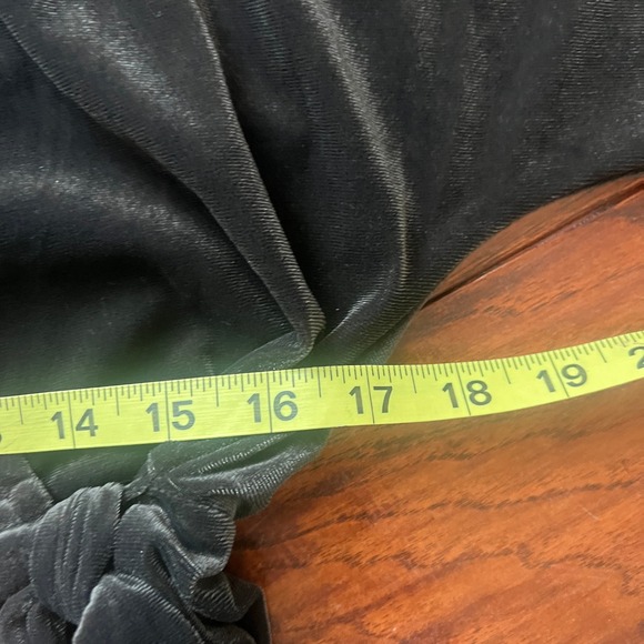 Time & Tru Velvet Wrap Midi Dress Charcoal Gray Short Sleeve Sz L 12/14 Romantic - Picture 6 of 7